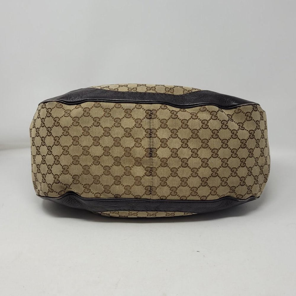 GUCCI G Logo Shoulder Bag - Picture 7 of 13